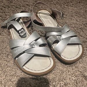 Salt water sandals size 9